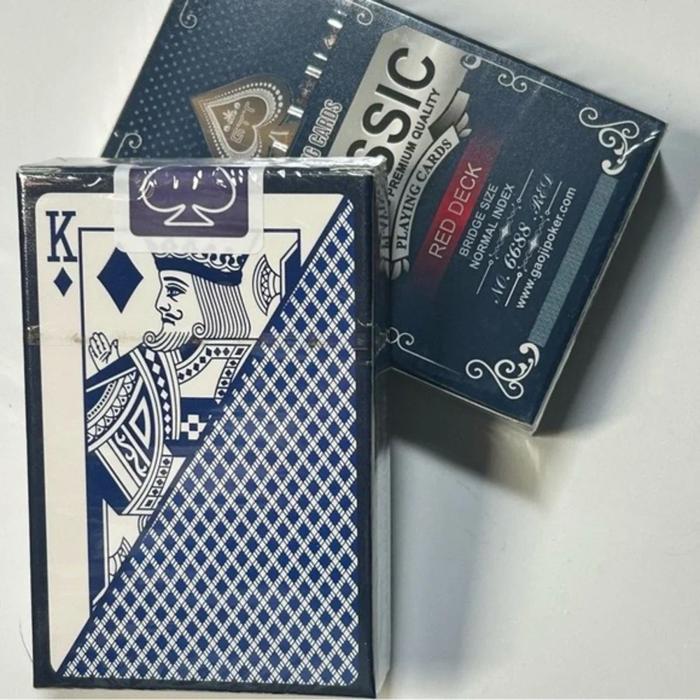 Lot of 4 bundle of Double Classic Plastic Playing Card‎ Set w/ Blue & Red Decks